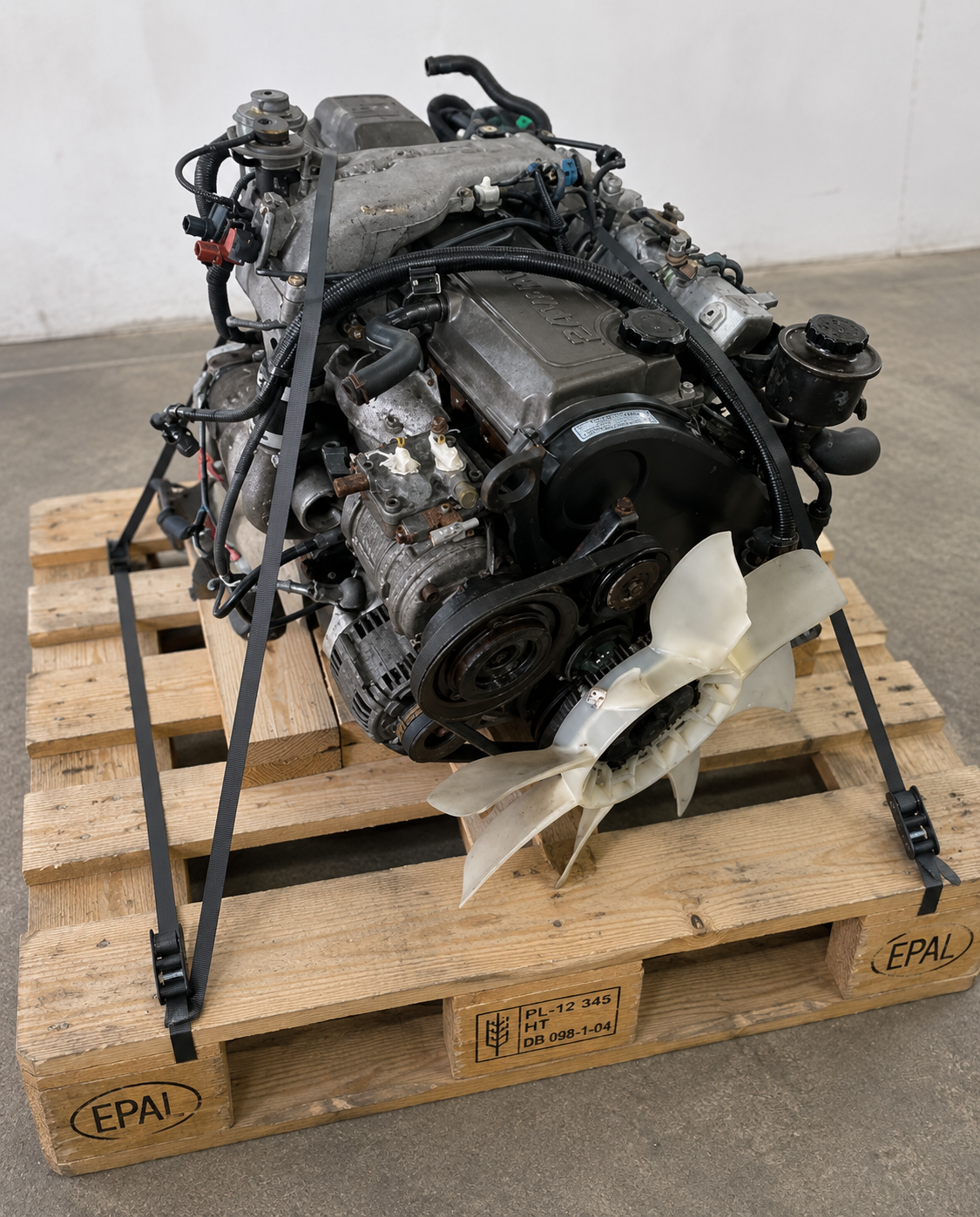 JDM Toyota 1HD-FT 80 Series Land Cruiser Diesel Engine - Image 2