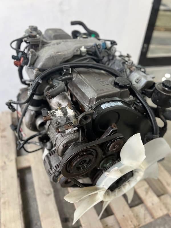 JDM Toyota 1HD-FT 80 Series Land Cruiser Diesel Engine - Image 4