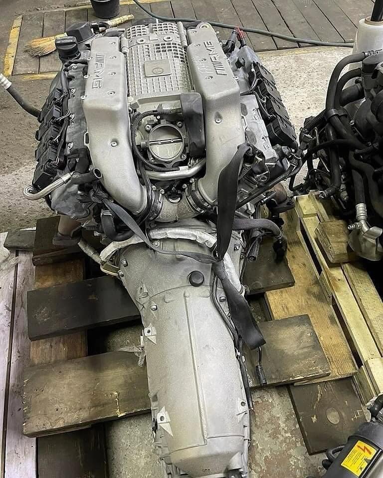 Mercedes Benz M113K V8 Complete Engine with Transmission
